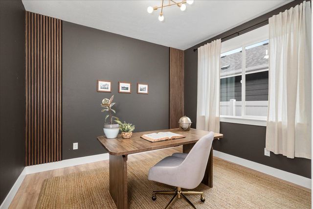 1824 N Jakeman Ct, Greenacres, WA 99016