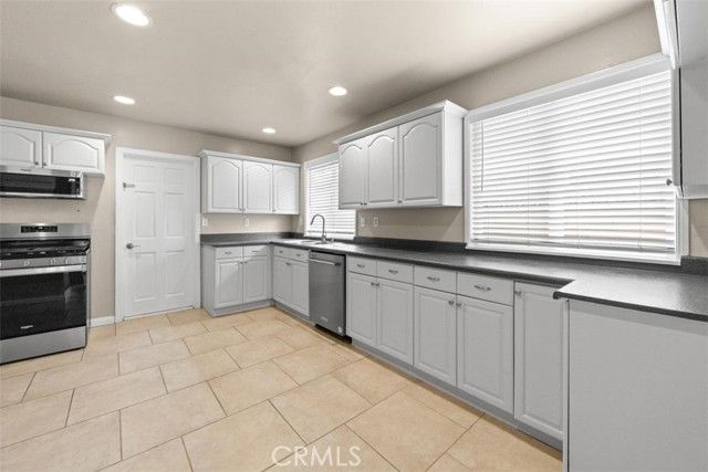 5748 Eunice, Simi Valley, CA 93063