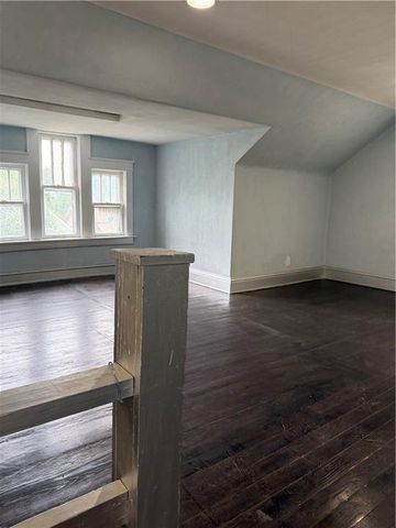 136 Spruce Avenue, Kansas City, MO 64123