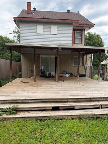 136 Spruce Avenue, Kansas City, MO 64123