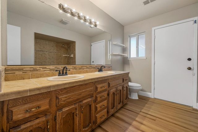 3317 Shamrock Ave, Merced, CA 95340