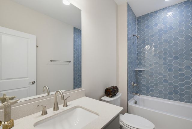 440 Dunton Street, Holly Springs, NC 27540
