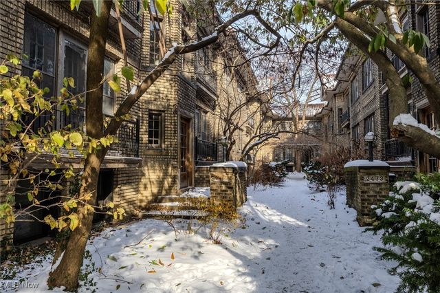 2469 Overlook Road 11, Cleveland Heights, OH 44106