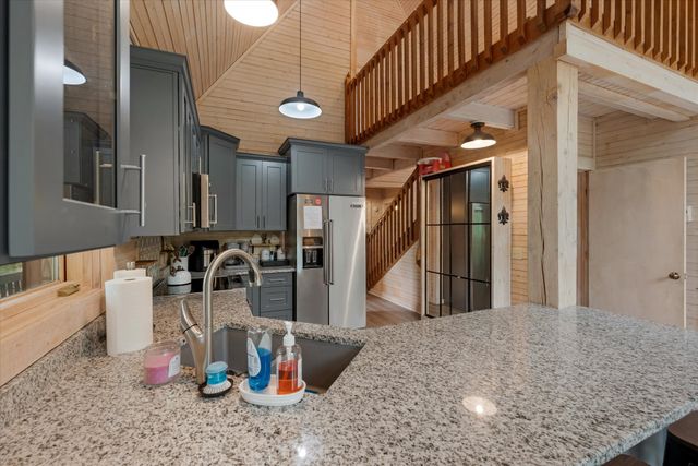 110 Lake Meadow Dr, Smithville, TN 37166
