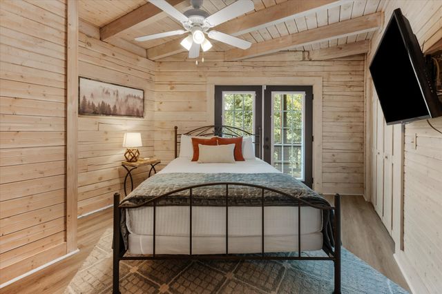 110 Lake Meadow Dr, Smithville, TN 37166