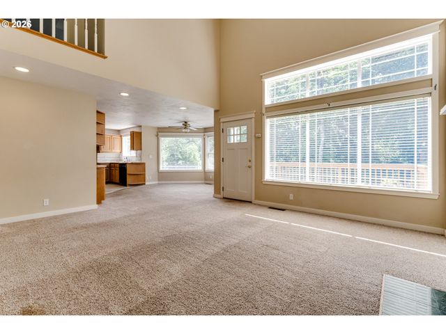 3926 SHASTA VIEW St, Eugene, OR 97405