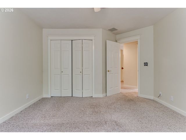3926 SHASTA VIEW St, Eugene, OR 97405