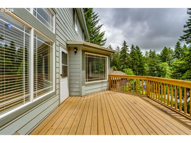 3926 SHASTA VIEW St, Eugene, OR 97405