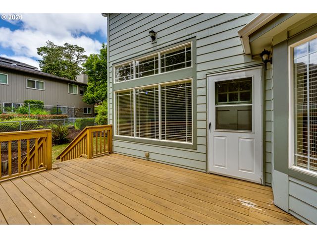 3926 SHASTA VIEW St, Eugene, OR 97405