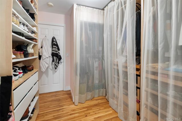 277 Horseblock Road, Farmingville, NY 11738