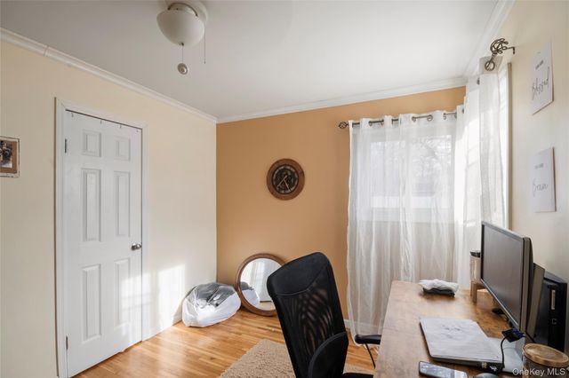 277 Horseblock Road, Farmingville, NY 11738