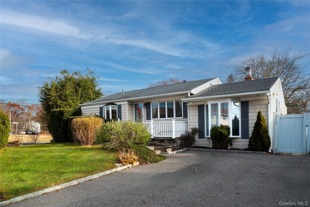 277 Horseblock Road, Farmingville, NY 11738