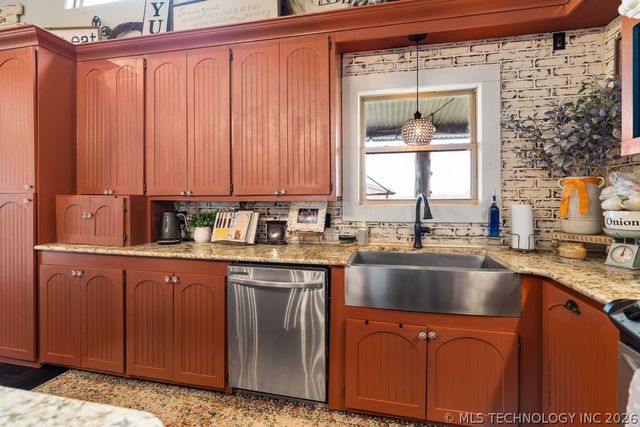 15337 Lewis Lane, Madill, OK 73446