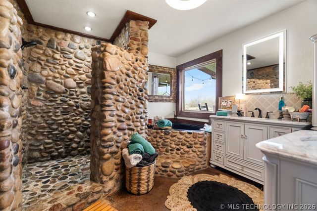 15337 Lewis Lane, Madill, OK 73446