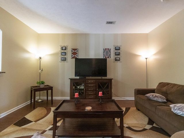 1332 Crown Point Pl, Nashville, TN 37211
