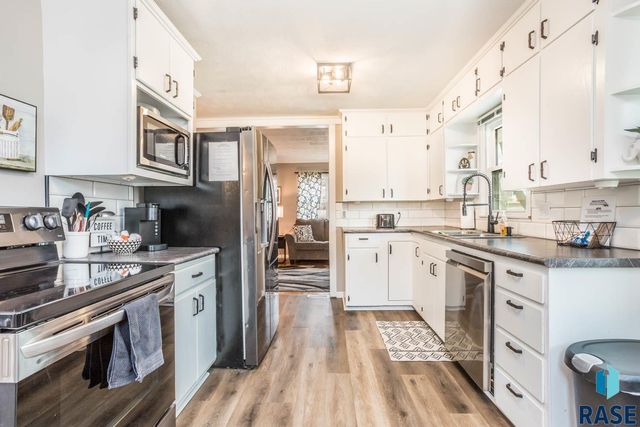 1800 S Covell Ave Avenue, Sioux Falls, SD 57105