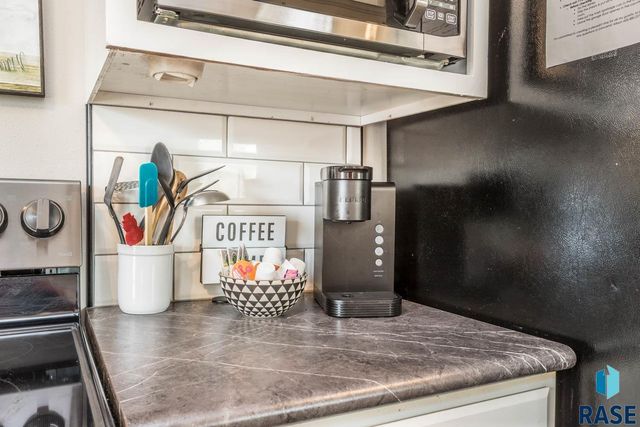 1800 S Covell Ave Avenue, Sioux Falls, SD 57105