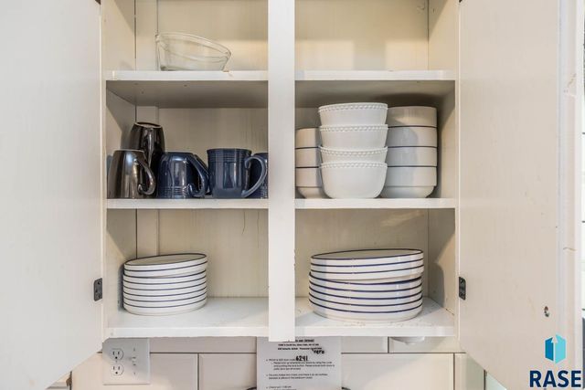 1800 S Covell Ave Avenue, Sioux Falls, SD 57105