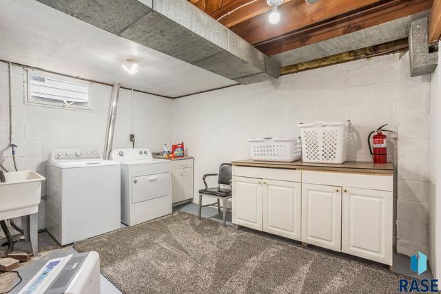 1800 S Covell Ave Avenue, Sioux Falls, SD 57105