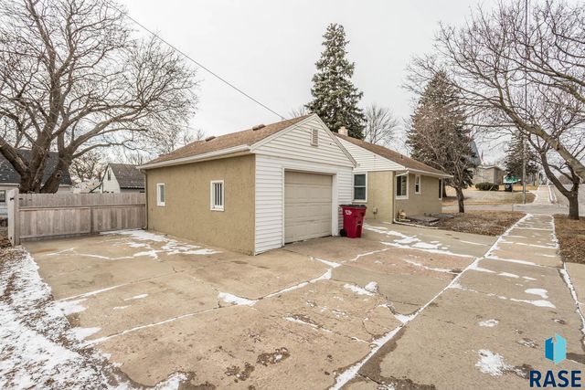 1800 S Covell Ave Avenue, Sioux Falls, SD 57105