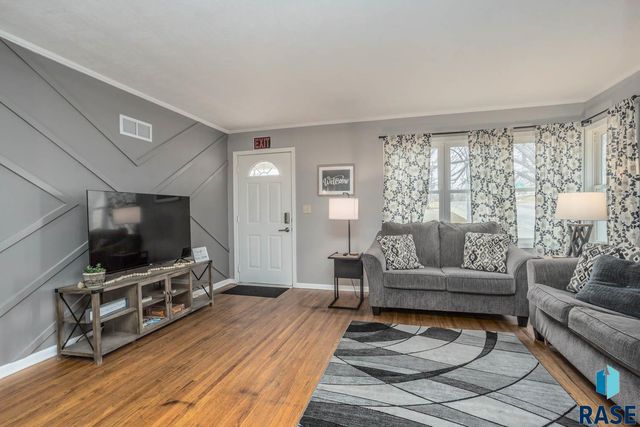 1800 S Covell Ave Avenue, Sioux Falls, SD 57105