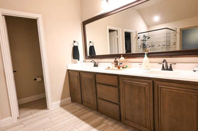 4716 Hazy Hollow Lane, Crowley, TX 76036