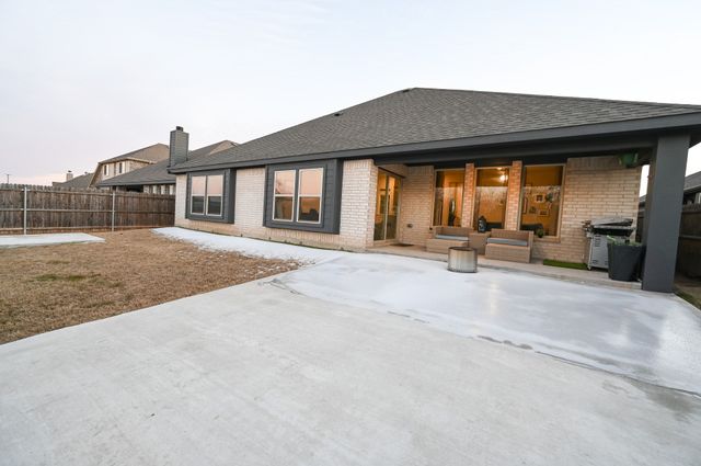 4716 Hazy Hollow Lane, Crowley, TX 76036