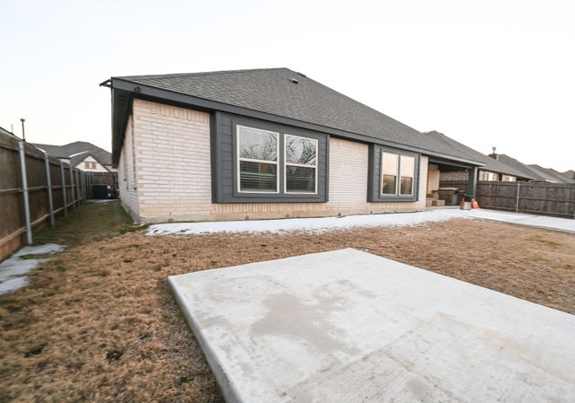 4716 Hazy Hollow Lane, Crowley, TX 76036