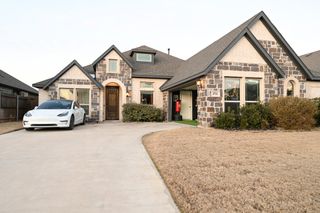 4716 Hazy Hollow Lane, Crowley, TX 76036