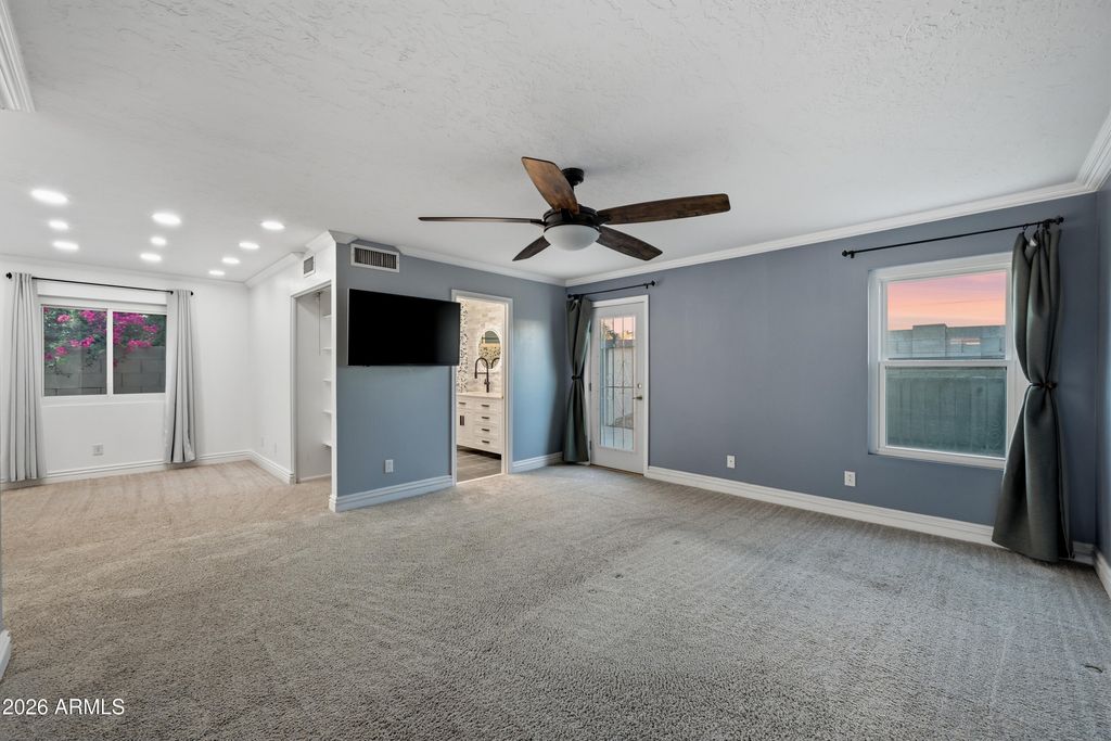 Image 19 of property listing at 1723 N PALM Drive, Tempe, AZ 85288