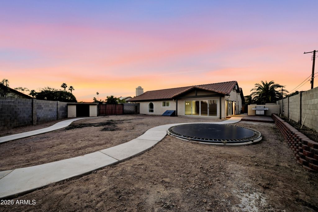 Image 27 of property listing at 1723 N PALM Drive, Tempe, AZ 85288
