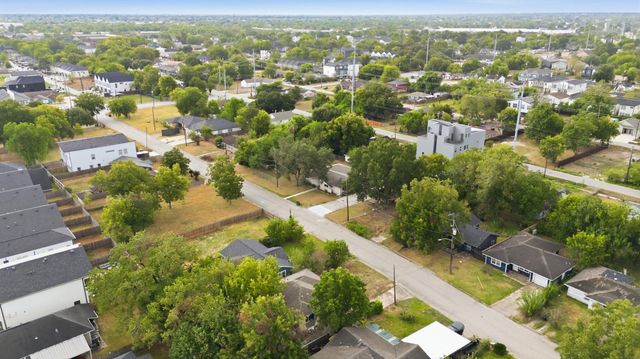 3525 Dreyfus Street, Houston, TX 77021