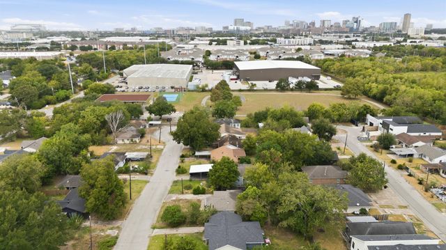 3525 Dreyfus Street, Houston, TX 77021