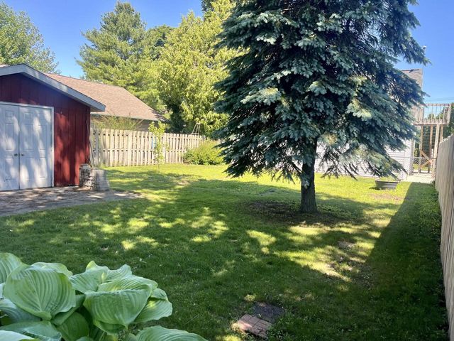 2304 13TH STREET, Two Rivers, WI 54241