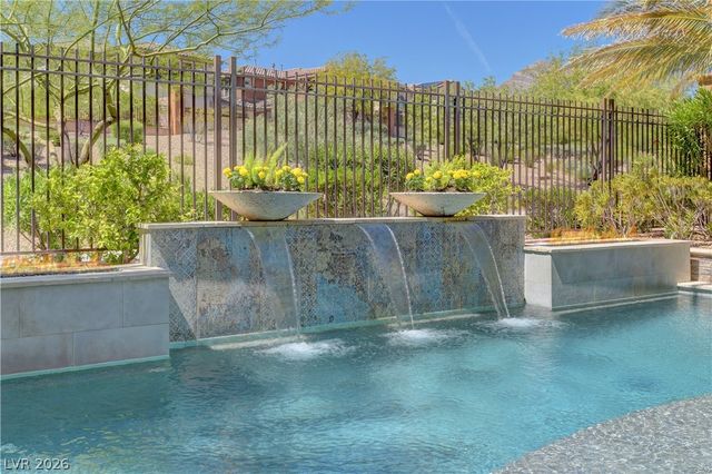 355 Nola Street, Las Vegas, NV 89138