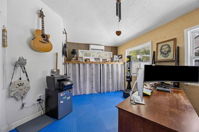 1 BRUNSWICK LANE, Palm Coast, FL 32137
