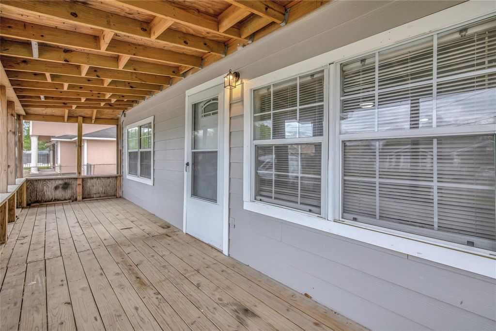 4726 Carmen Street, Houston, TX 77033