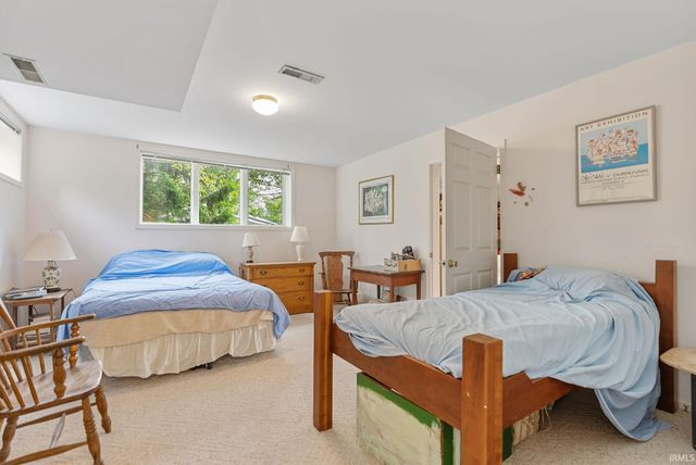 12105 Sylvan Meadows Drive, Fort Wayne, IN 46814
