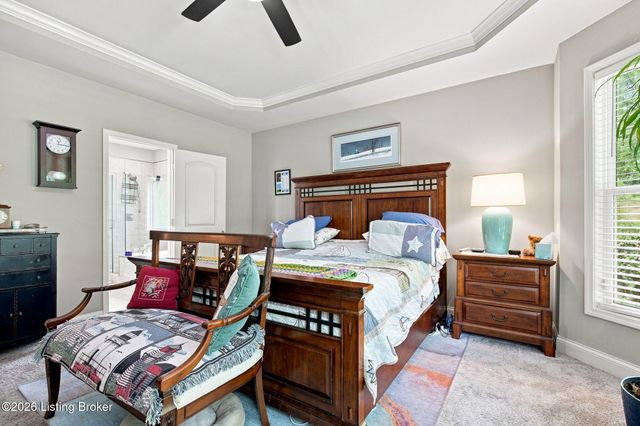 6707 Chestnut View Ct, Louisville, KY 40229