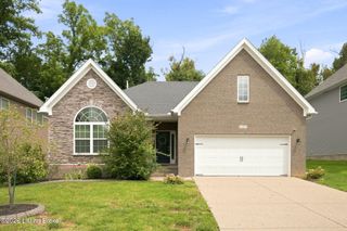 6707 Chestnut View Ct, Louisville, KY 40229