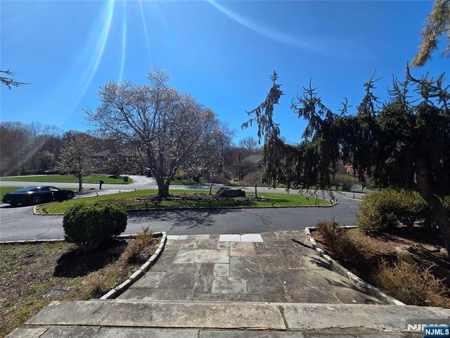 4 Valenza Lane, Blauvelt, NY 10913