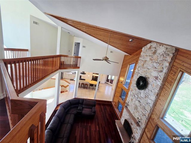 4 Valenza Lane, Blauvelt, NY 10913