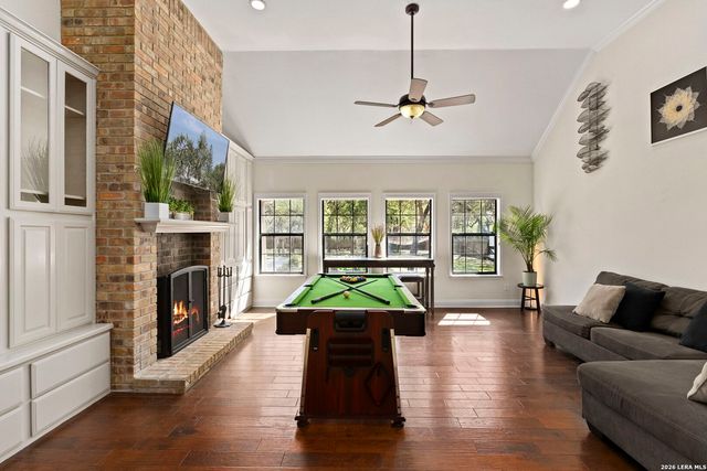 10918 Hunters Way, Helotes, TX 78023