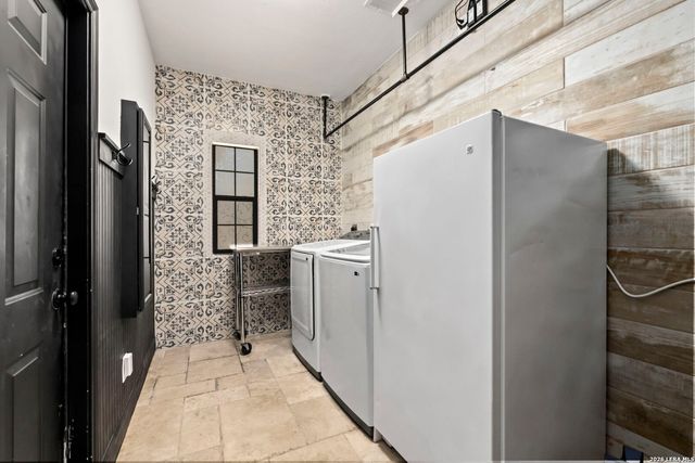 10918 Hunters Way, Helotes, TX 78023