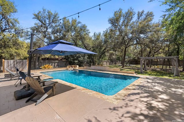 10918 Hunters Way, Helotes, TX 78023