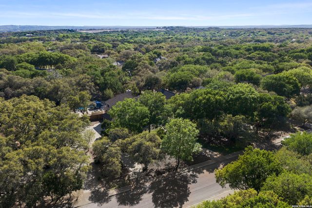 10918 Hunters Way, Helotes, TX 78023