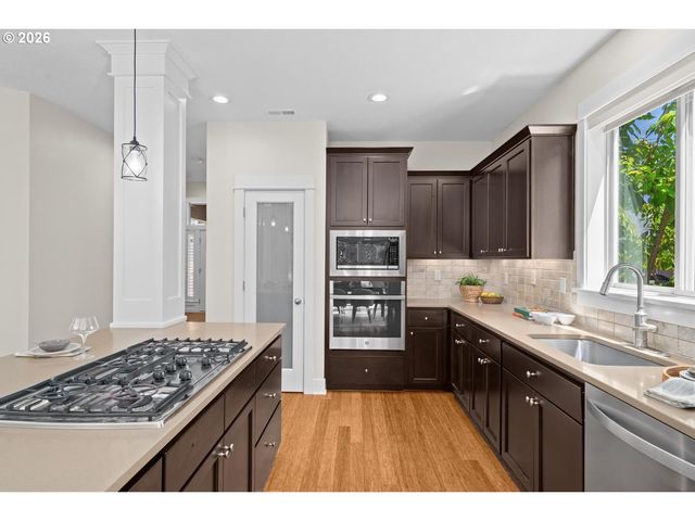 3024 WINKEL Way, West Linn, OR 97068