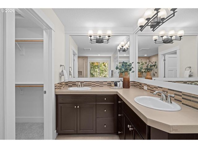 3024 WINKEL Way, West Linn, OR 97068