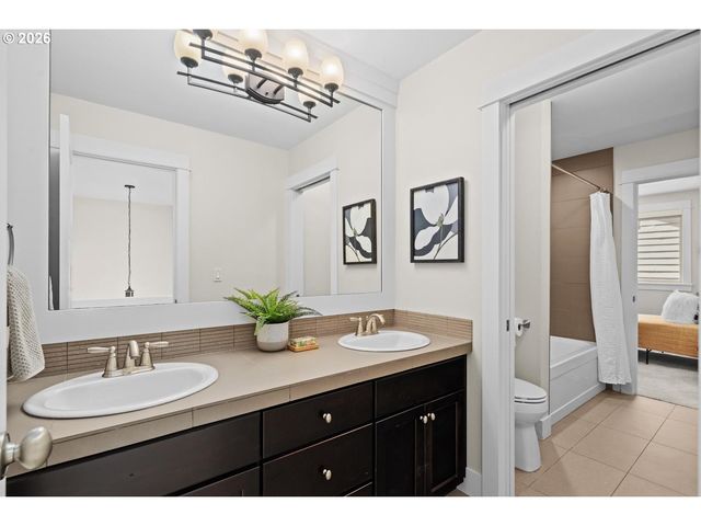 3024 WINKEL Way, West Linn, OR 97068