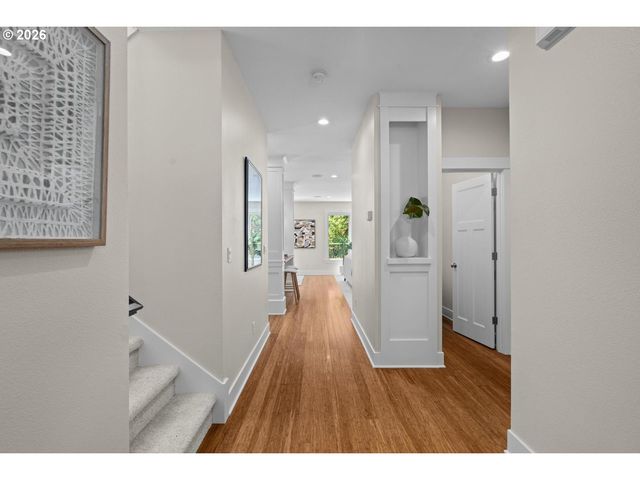 3024 WINKEL Way, West Linn, OR 97068